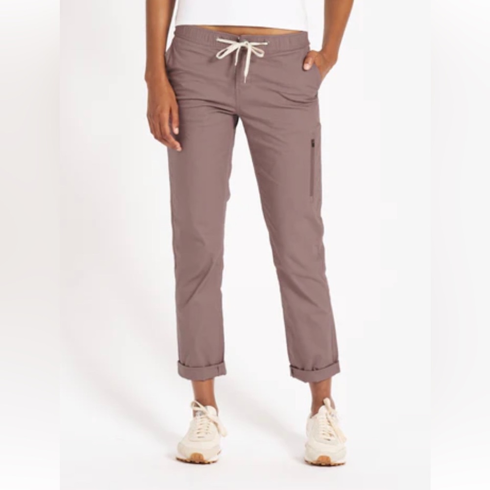 Vuori Women’s Ripstop Pant EUC “Hazel”